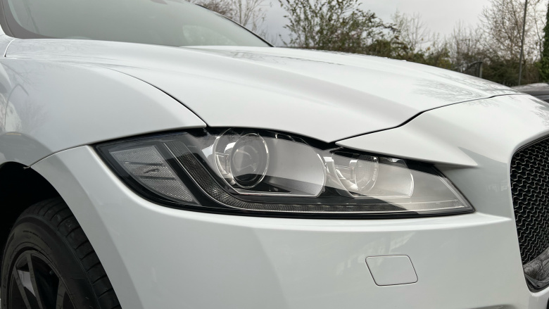 Jaguar F-Pace 2.0d [240] Chequered Flag 5dr Auto AWD Diesel Estate